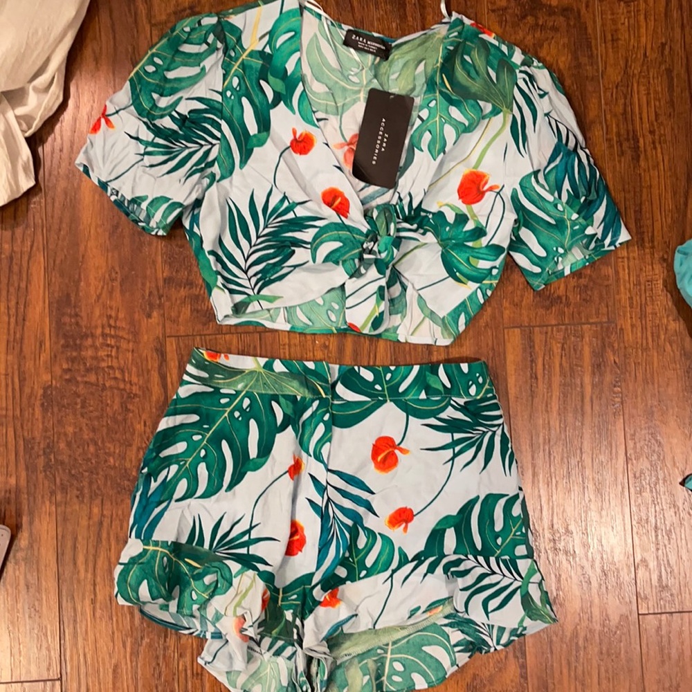 Tropical high waisted short with matching crop top